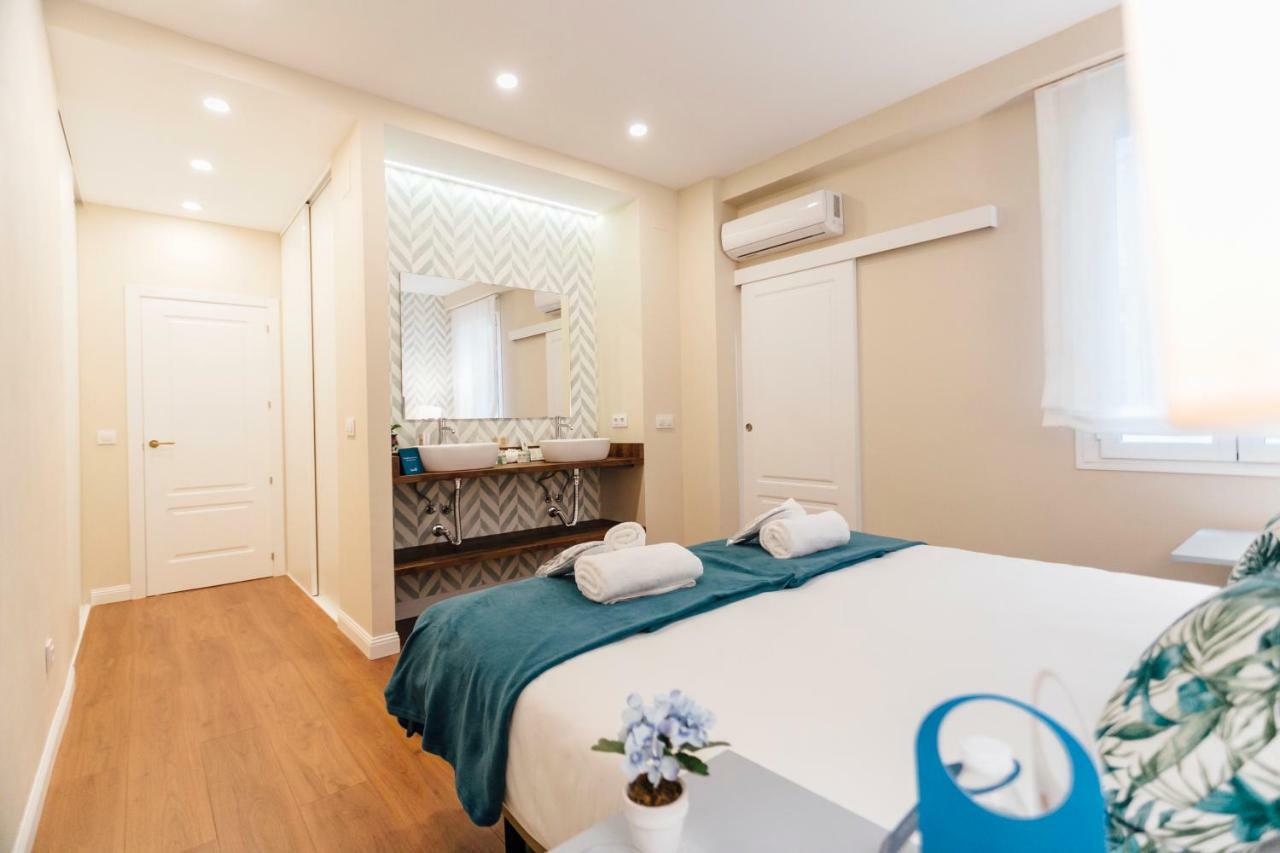 Stylish And Wide- 3Bdr 3Bth- Los Remedios Seville Luaran gambar