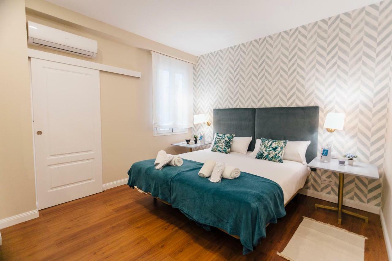 Stylish And Wide- 3Bdr 3Bth- Los Remedios Seville Luaran gambar